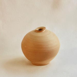 Vasija pequeña naranjas